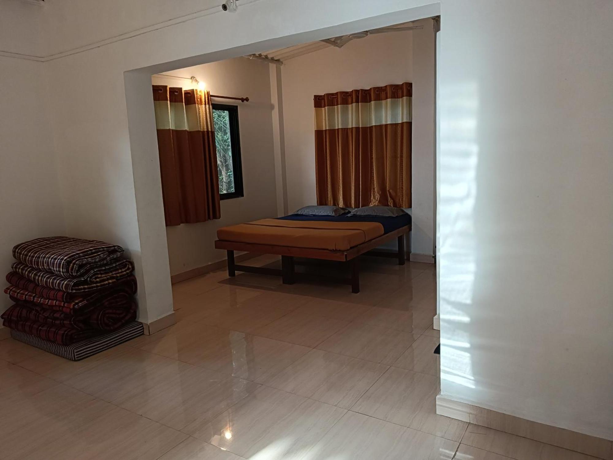 Blossom Villa Алібаґ Екстер'єр фото